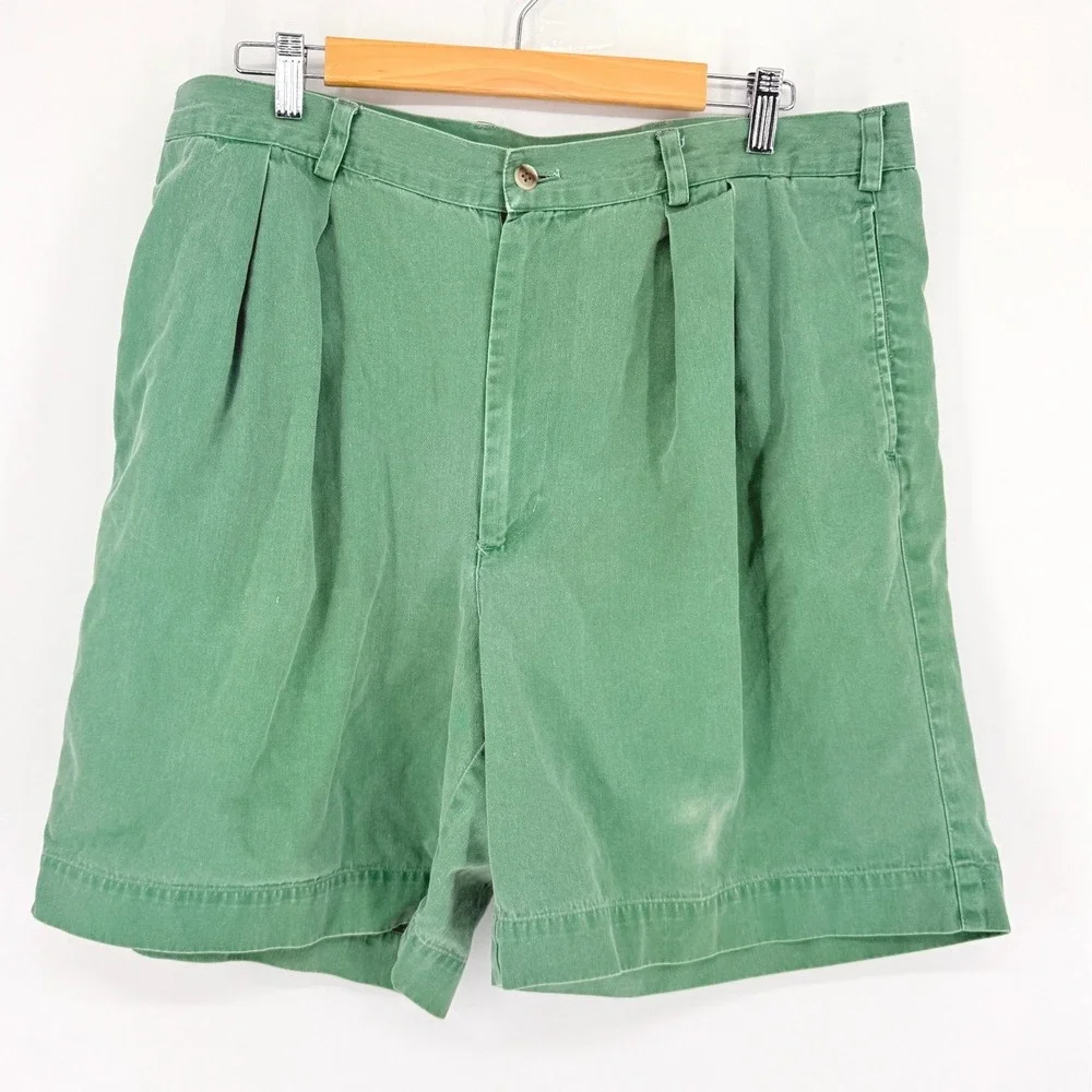 Vintage Banana Republic Safari & Travel Green Pleated Cotton Shorts Mens 38